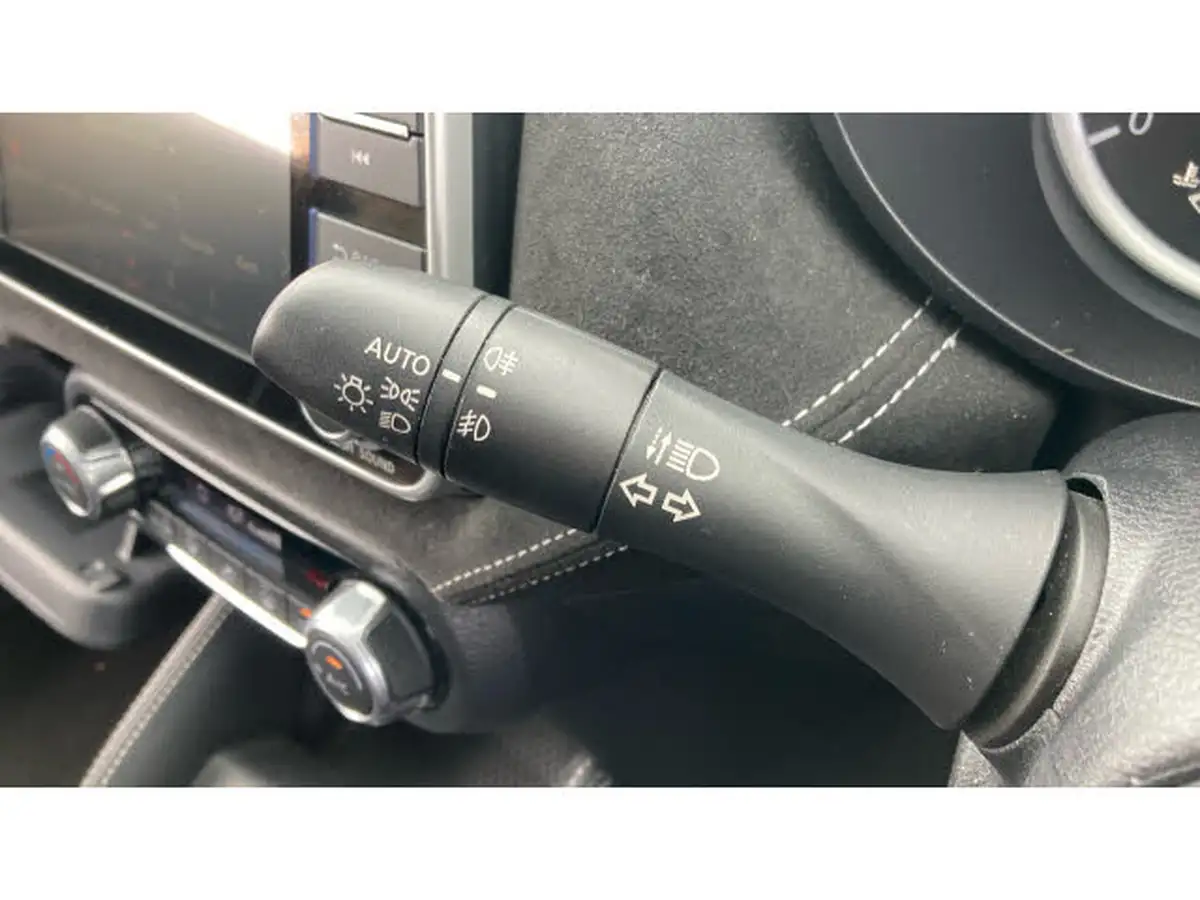 2019-nissan-micra-10-ig-t-n-sport-big-23