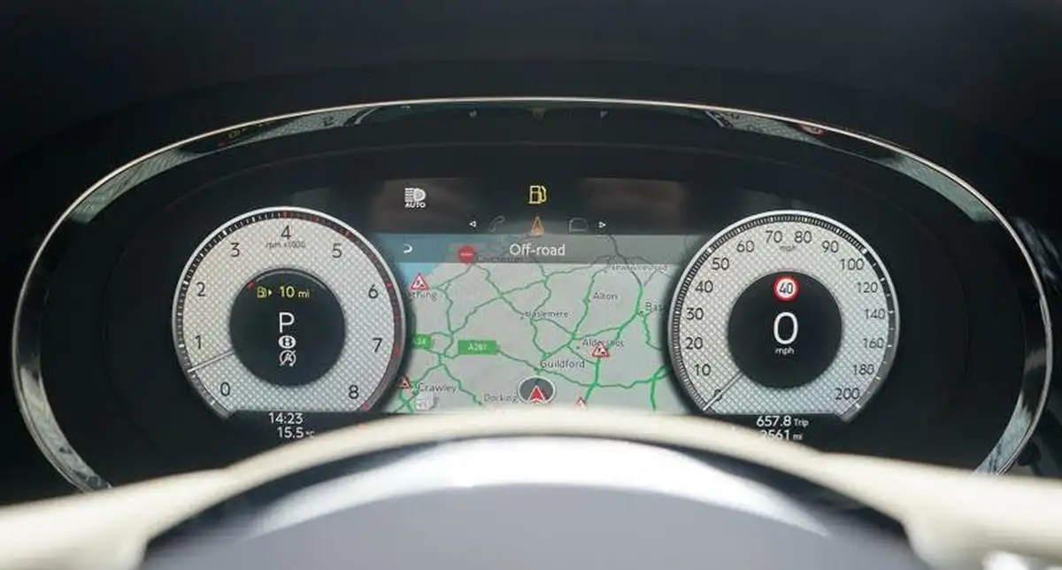 2024-bentley-bentayga-big-57