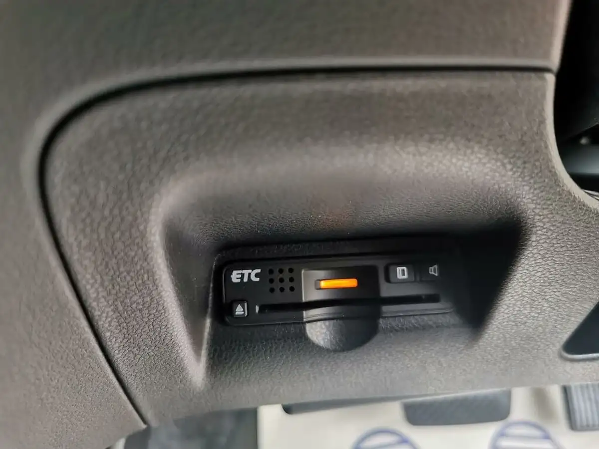 2012-honda-jazz-big-24