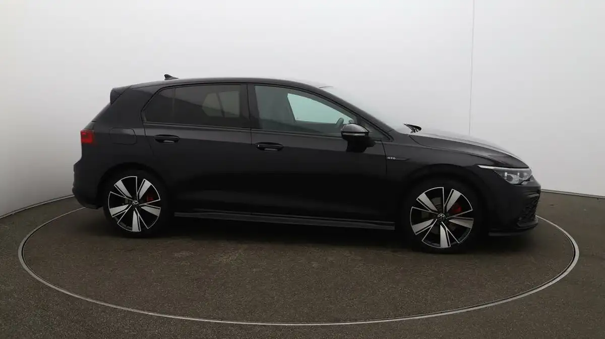 2022-volkswagen-golf-20tdi-gtd-big-39