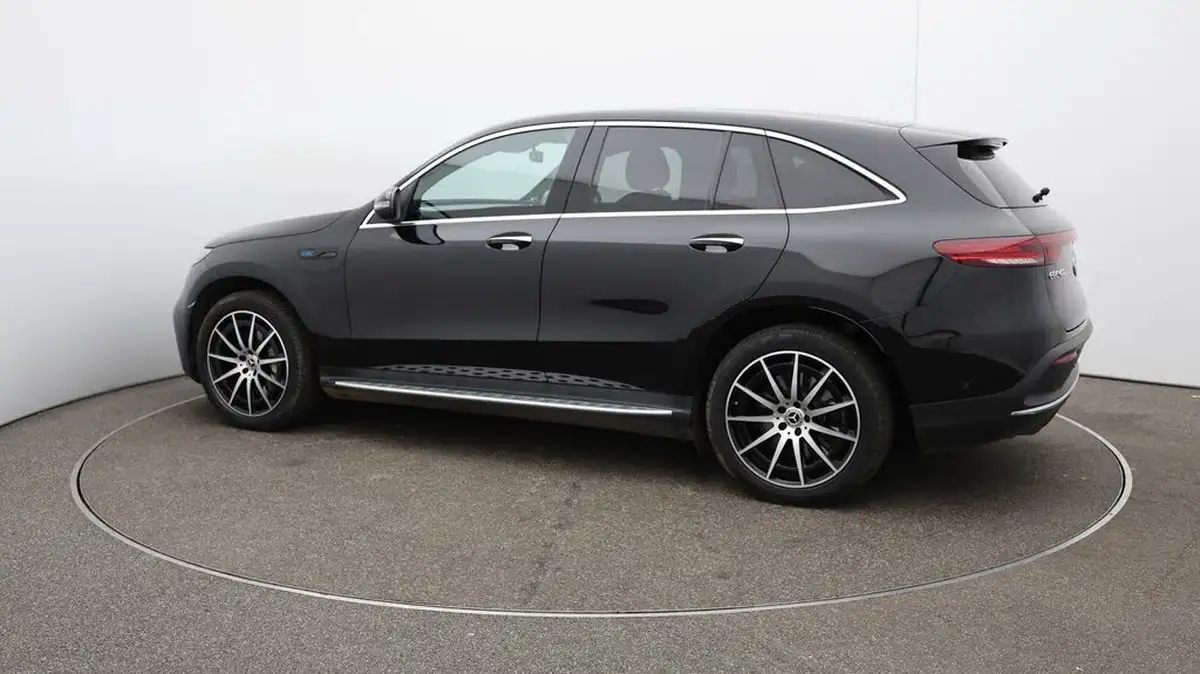 2022-mercedes-benz-eqc-e-eqc-400-amg-line-big-39