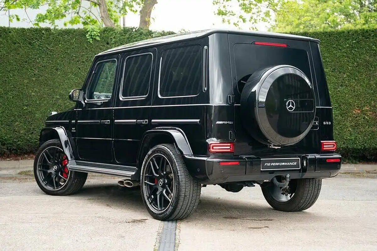 2023-mercedes-benz-g-class-40-g63-amg-big-8
