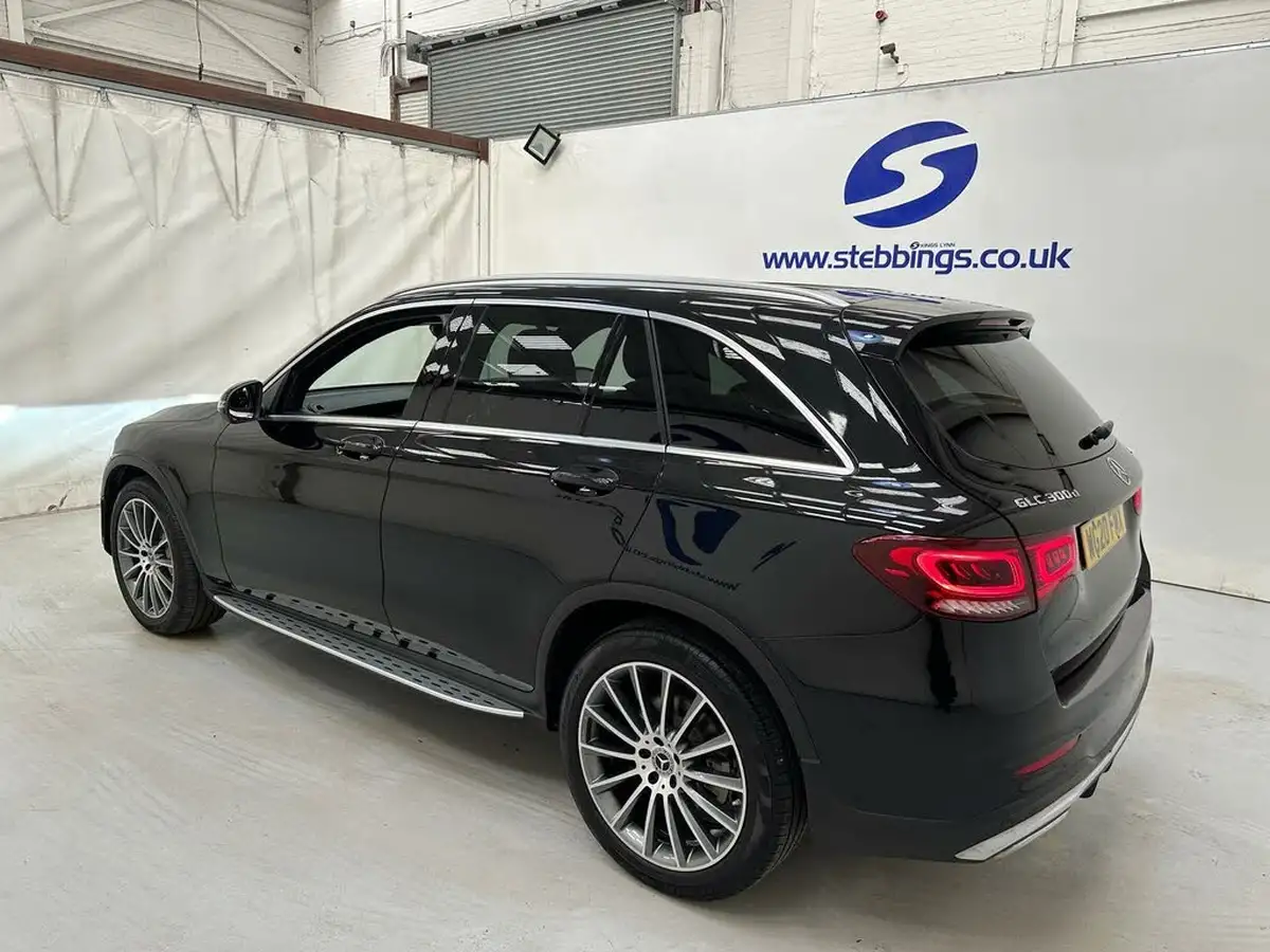 2020-mercedes-benz-glc-class-20d-glc300d-amg-line-premium-station-wagon-5d-big-4