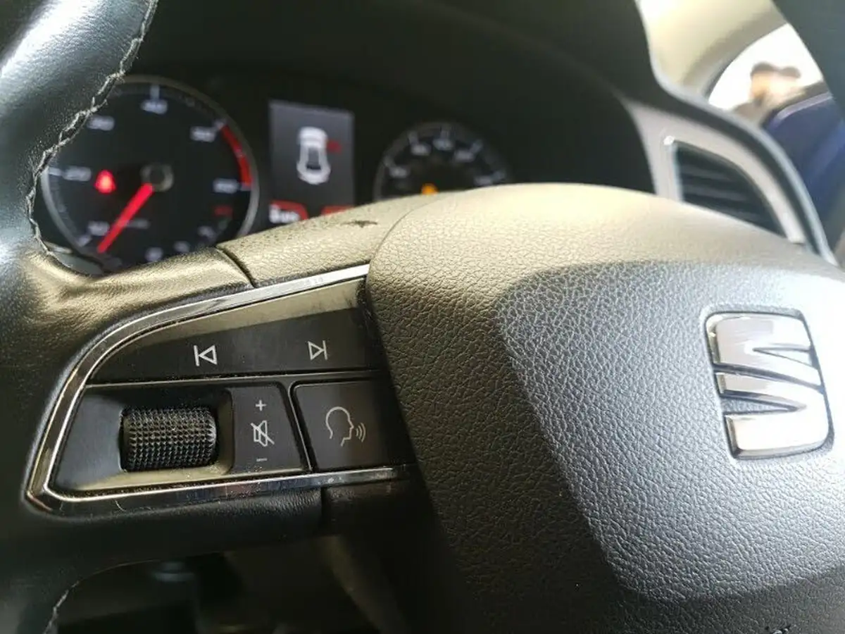 2019-seat-leon-20tdi-se-dynamic-hatchback-dsg-big-14