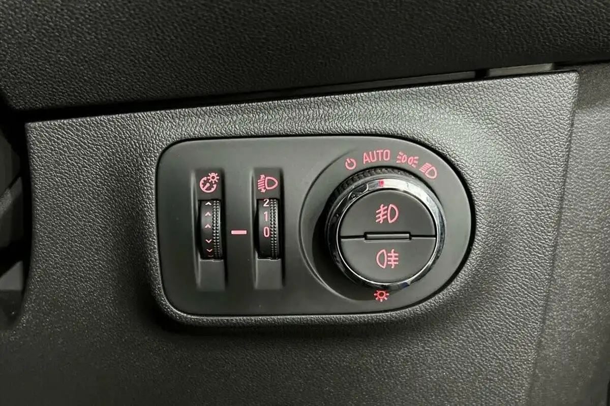 2019-vauxhall-corsa-14i-energy-90ps-3d-auto-big-16