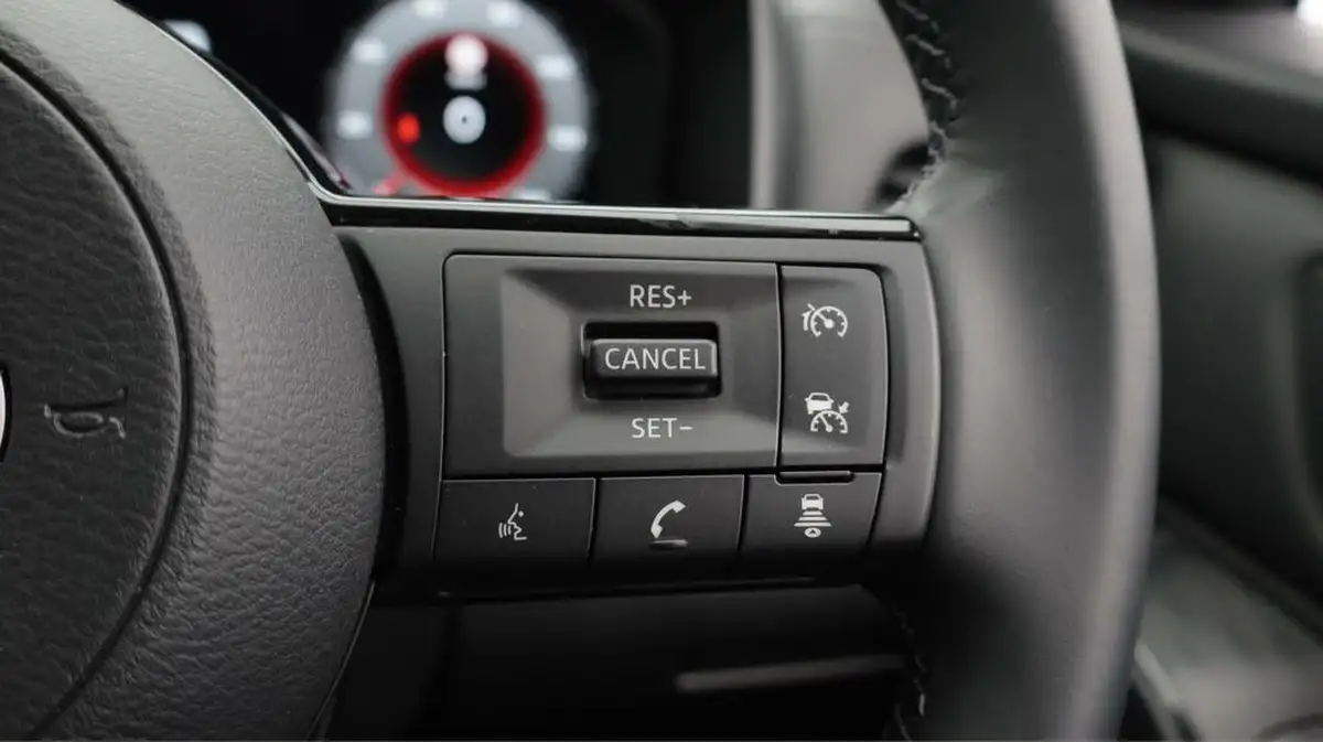 2023-nissan-qashqai-13-dig-t-n-connecta-140ps-big-24