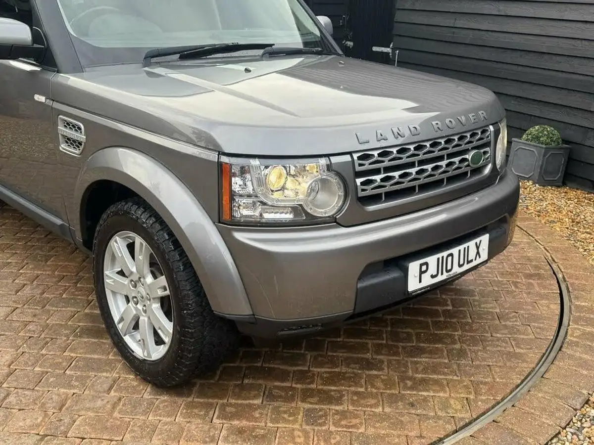 2010-land-rover-discovery-4-30-sd-v6-gs-big-18
