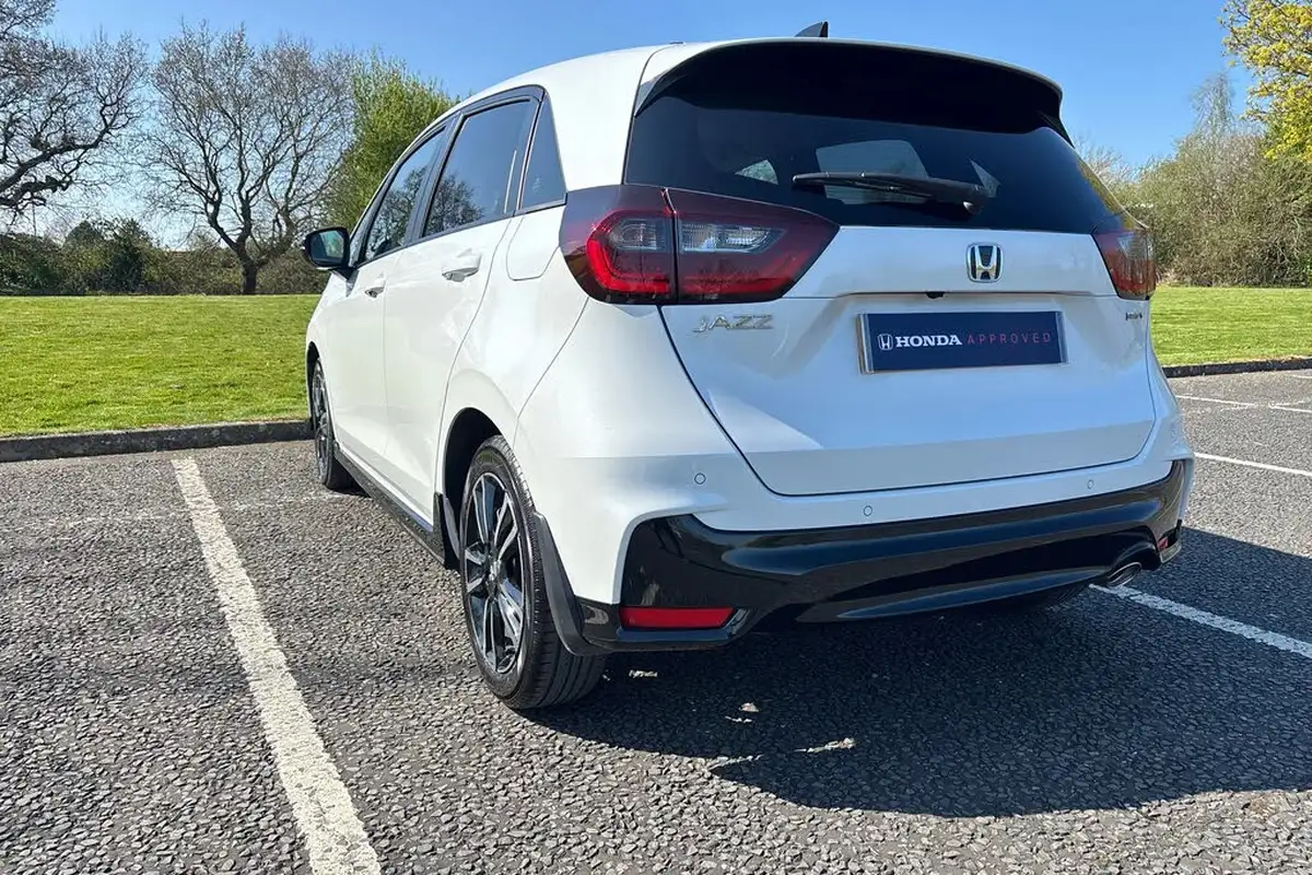 2024-honda-jazz-15-i-mmd-advance-sport-big-28