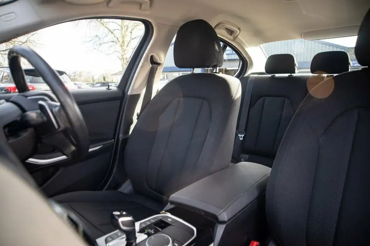 2020-bmw-3-series-20-330e-se-pro-saloon-4d-big-23