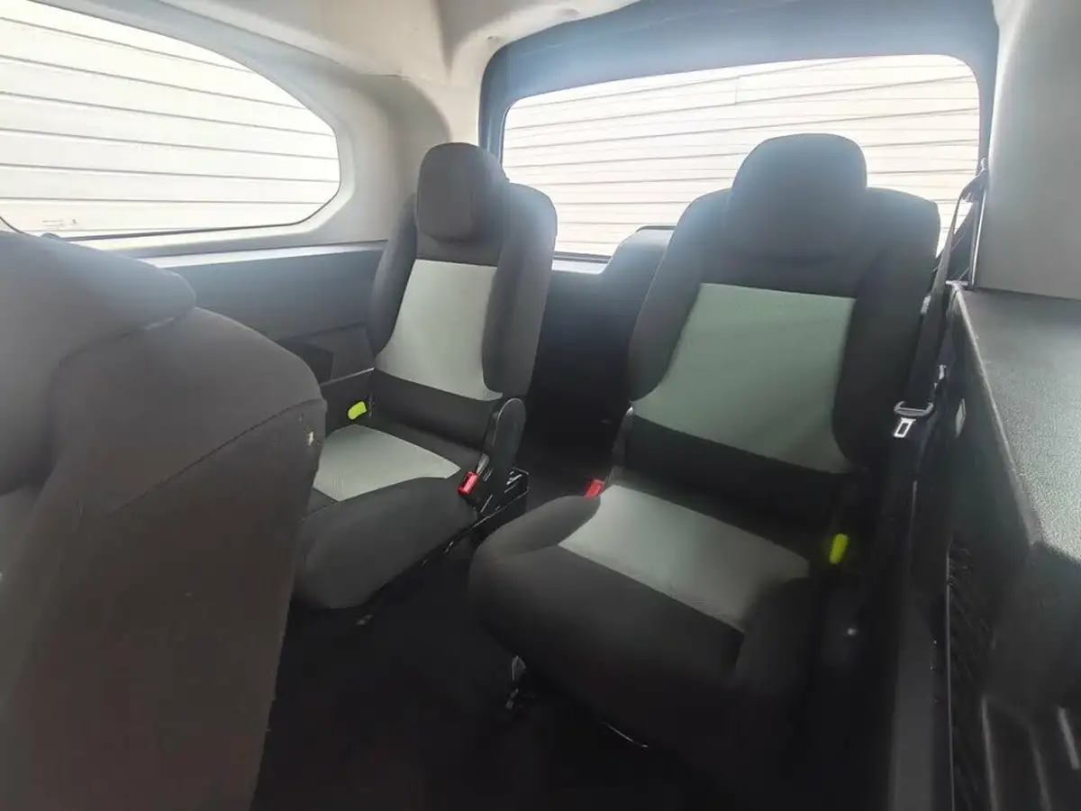 2019-citroen-berlingo-15bluehdi-flair-xl-size-130ps-big-41