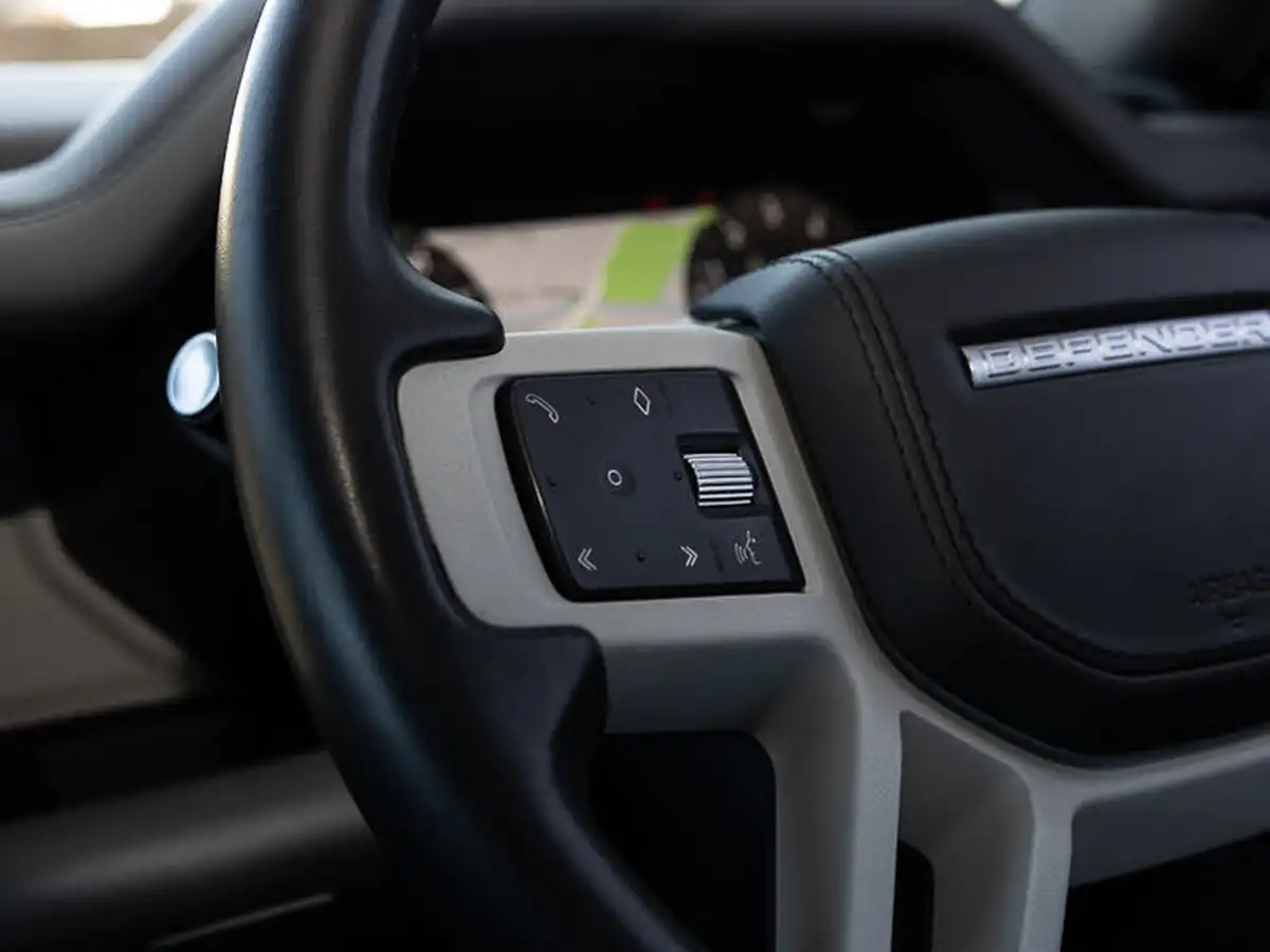 2022-land-rover-110-defender-20-p400e-x-dynamic-hse-big-14