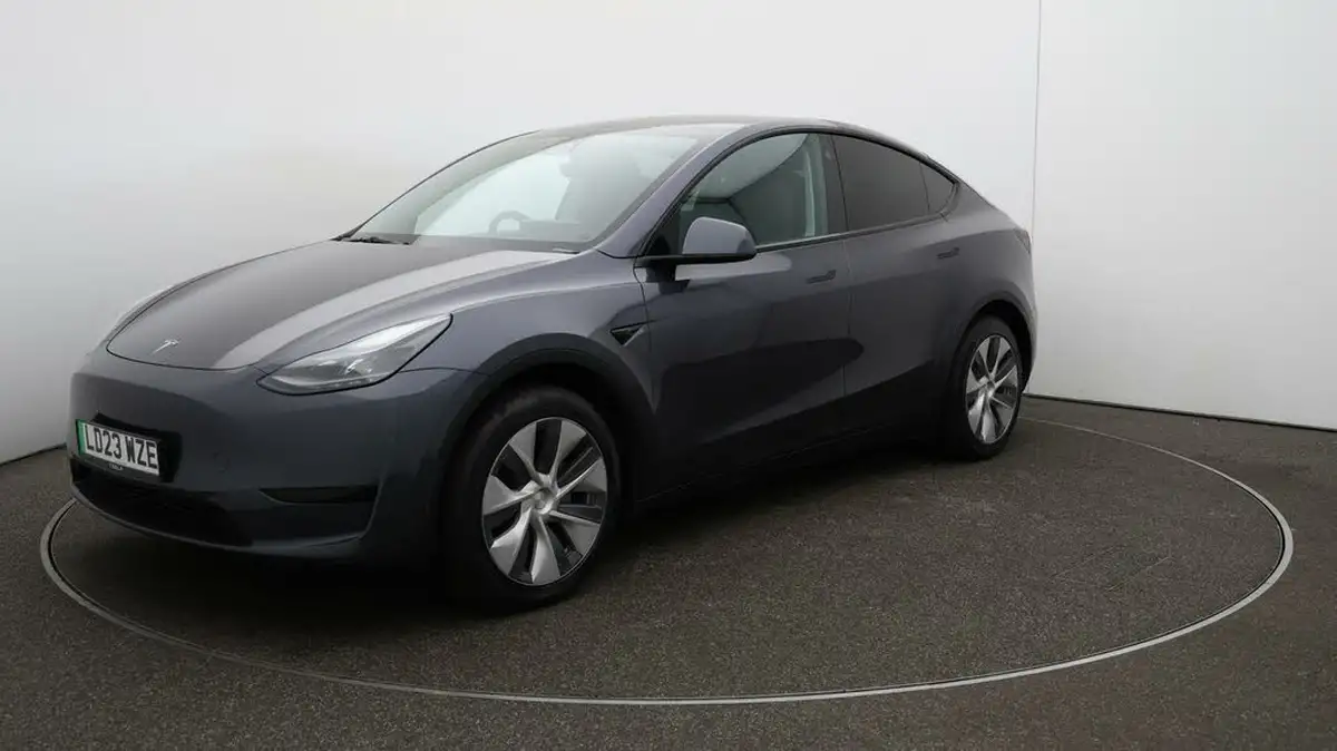 2023-tesla-model-y-e-rwd-big-3