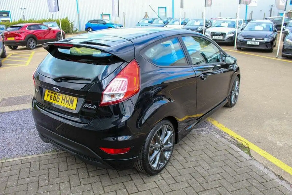 2016-ford-fiesta-10t-st-line-125ps-3d-big-8