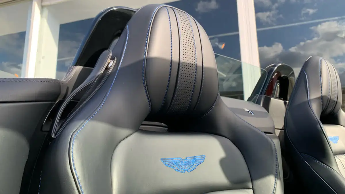 2024-aston-martin-vantage-40-v8-vantage-roadster-auto-big-4