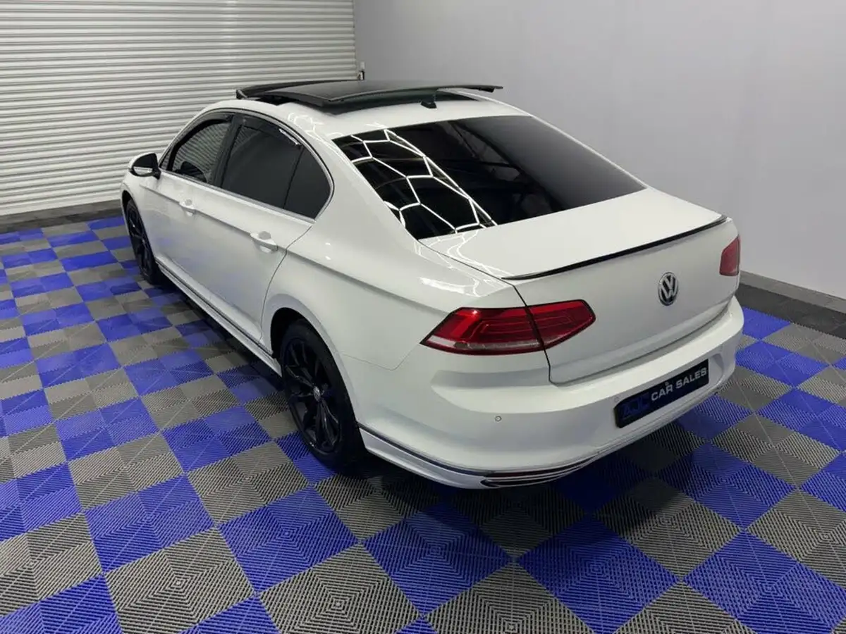 2017-volkswagen-passat-20tdi-r-line-190ps-ss-saloon-4d-big-15
