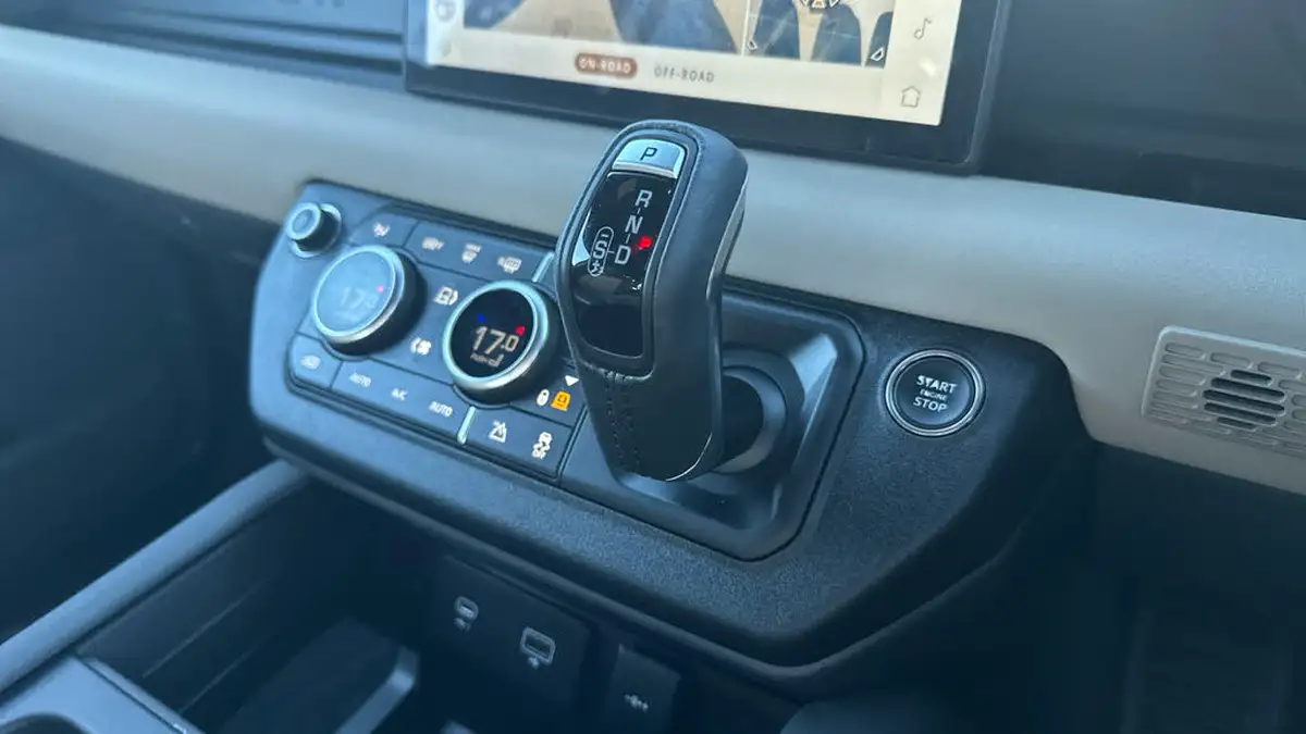 2022-land-rover-110-defender-20-p400e-x-dynamic-se-big-12