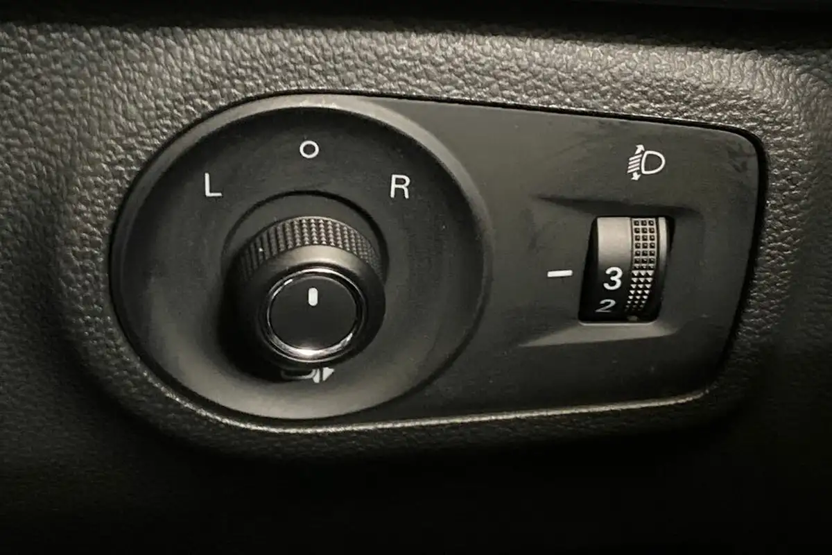 2024-mg-zs-suv-10t-gdi-exclusive-auto-big-36