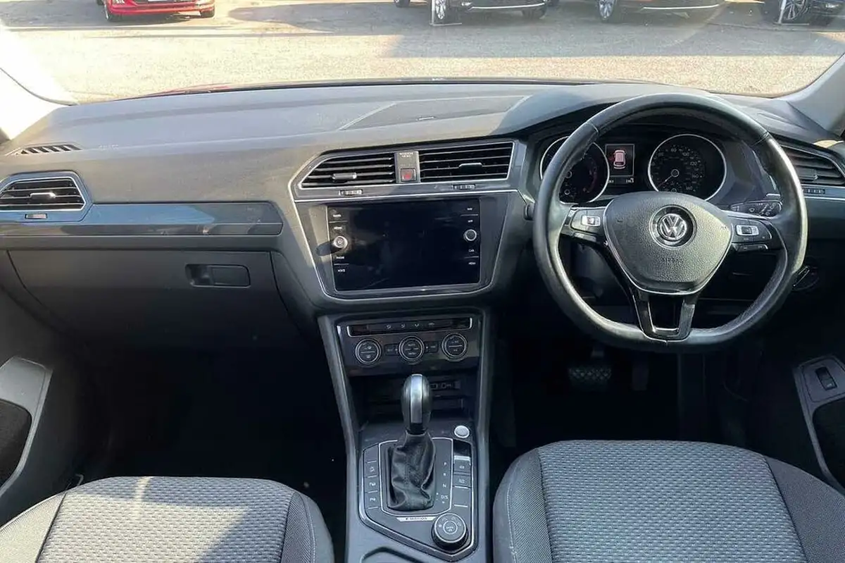 2019-volkswagen-tiguan-allspace-20tdi-match-150ps-4motion-dsg-big-9
