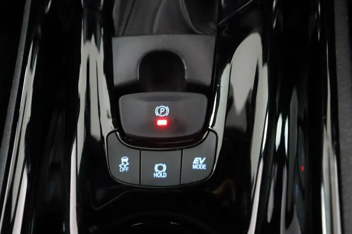 2022-toyota-c-hr-20-vvt-i-excel-big-21
