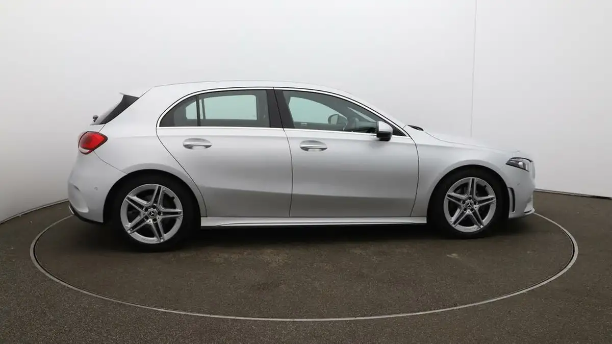 2019-mercedes-benz-a-class-13-a200-amg-line-premium-hatchback-5d-7g-dct-big-41
