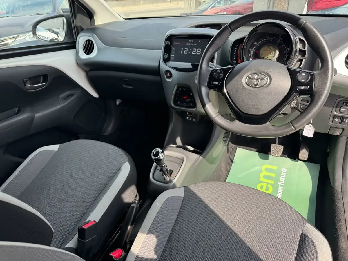 2021-toyota-aygo-10-vvt-i-x-trend-tss-x-shift-big-5