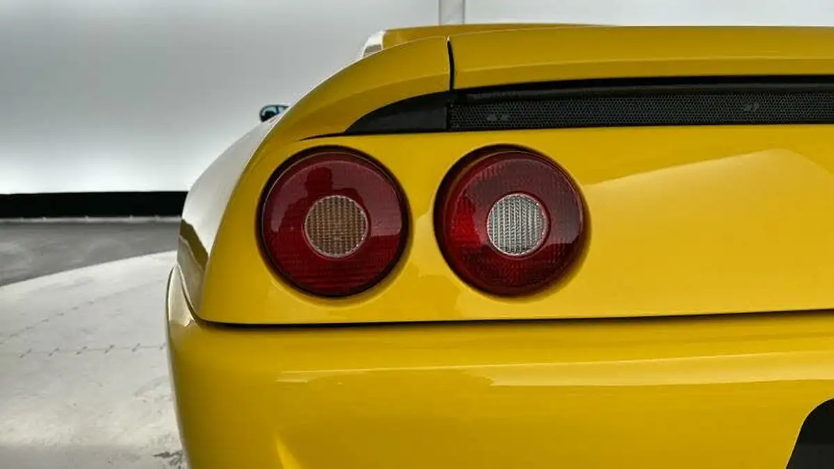 1995-ferrari-f355-35-gts-big-36