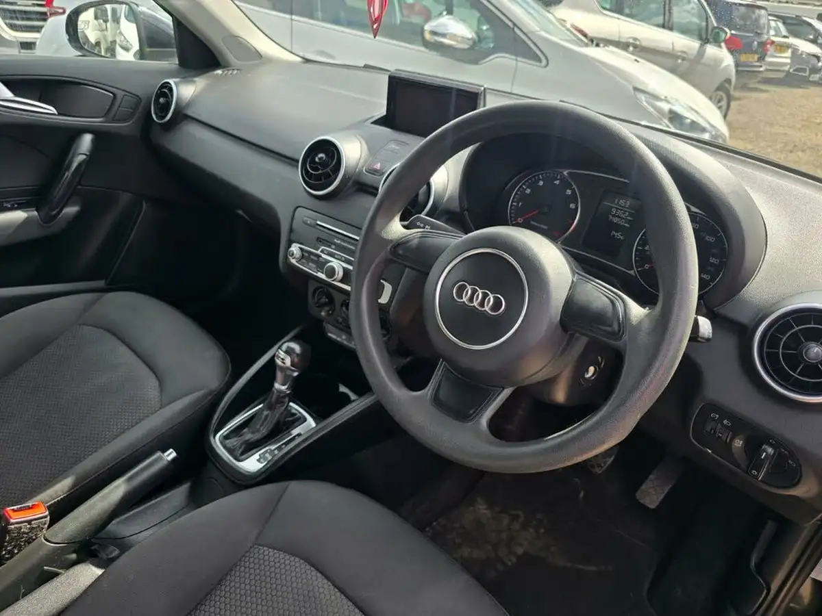 2016-audi-a1-10-tfsi-se-sportback-5d-s-tronic-big-17