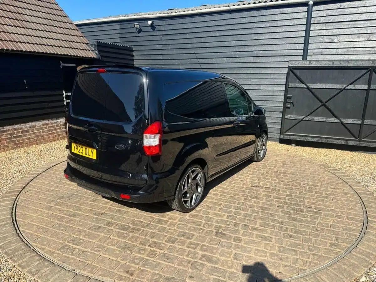 2023-ford-transit-courier-15tdci-sport-big-22