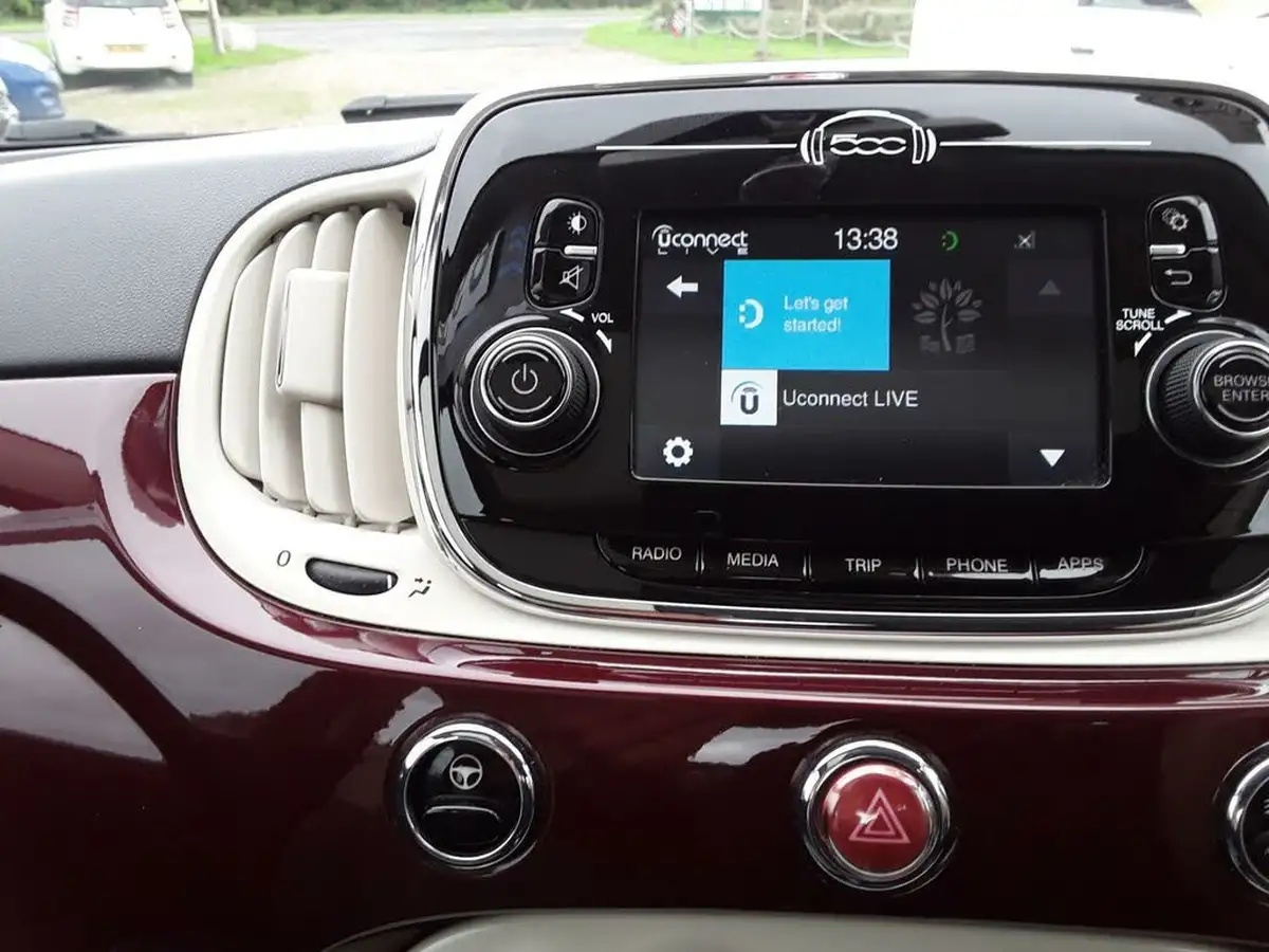 2016-fiat-500-12-lounge-big-18