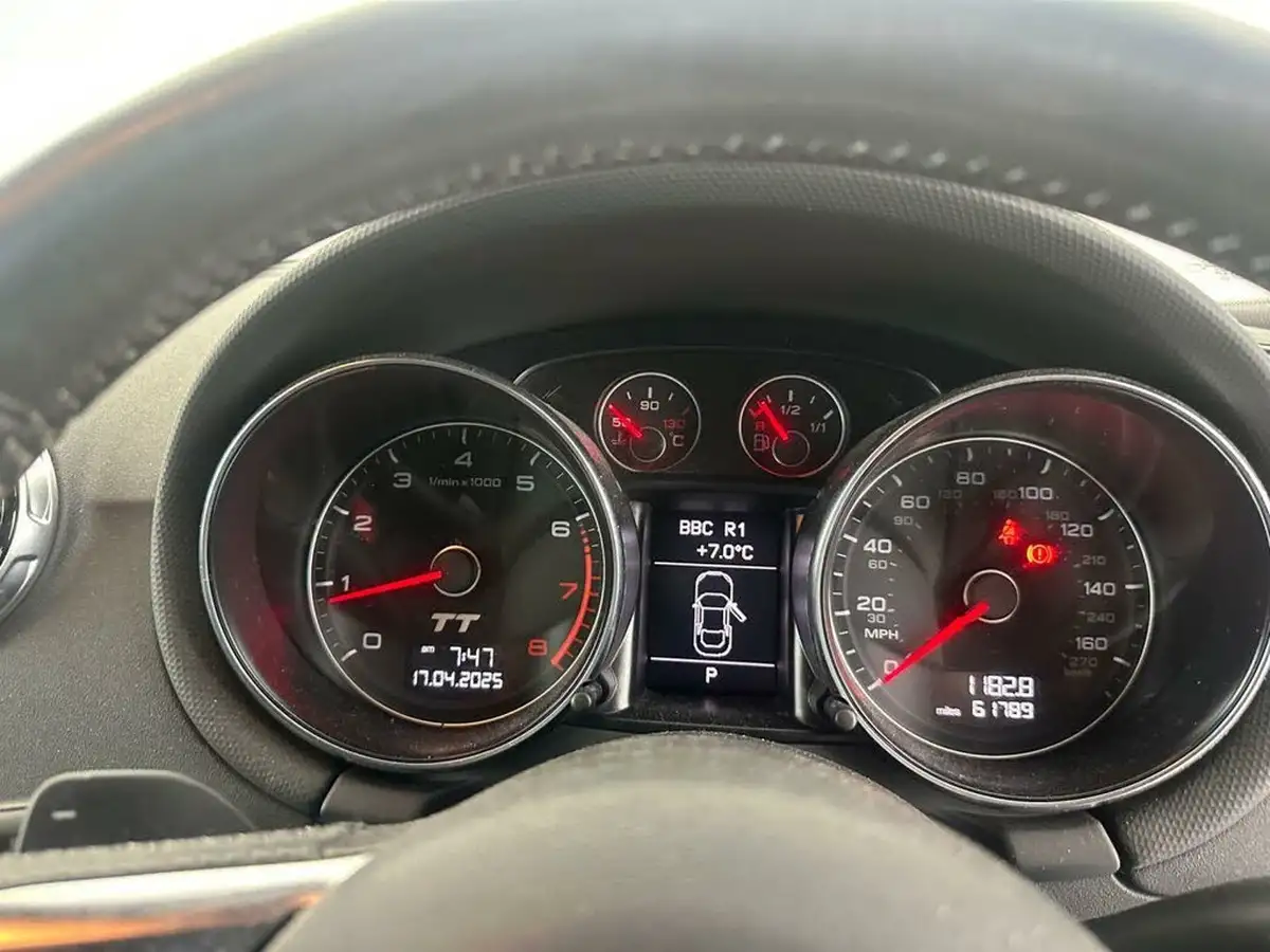 2013-audi-tt-coupe-20-tfsi-s-line-quattro-tronic-big-10