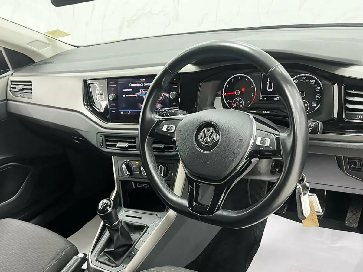 2020-volkswagen-polo-10-tsi-match-big-25
