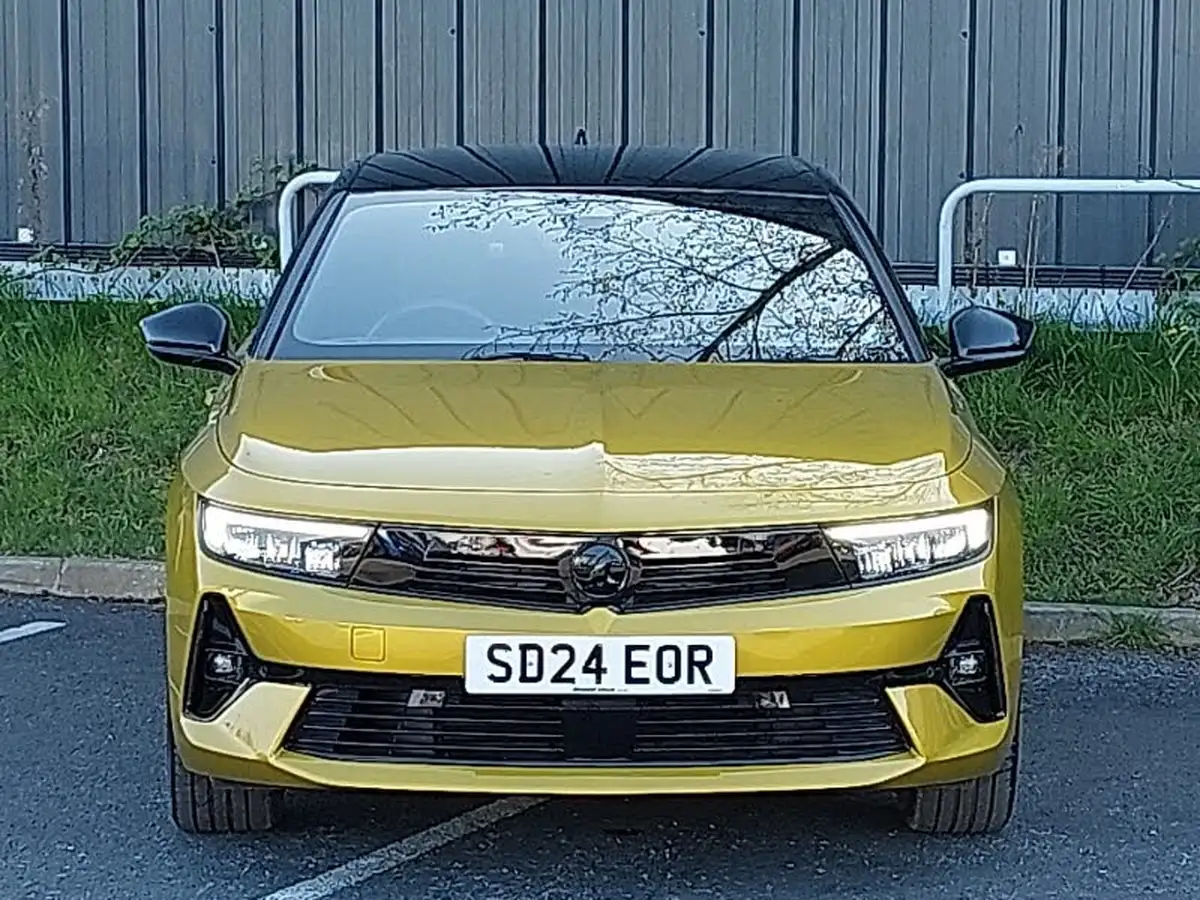 2024-vauxhall-astra-12-turbo-gs-130ps-hatchback-big-12