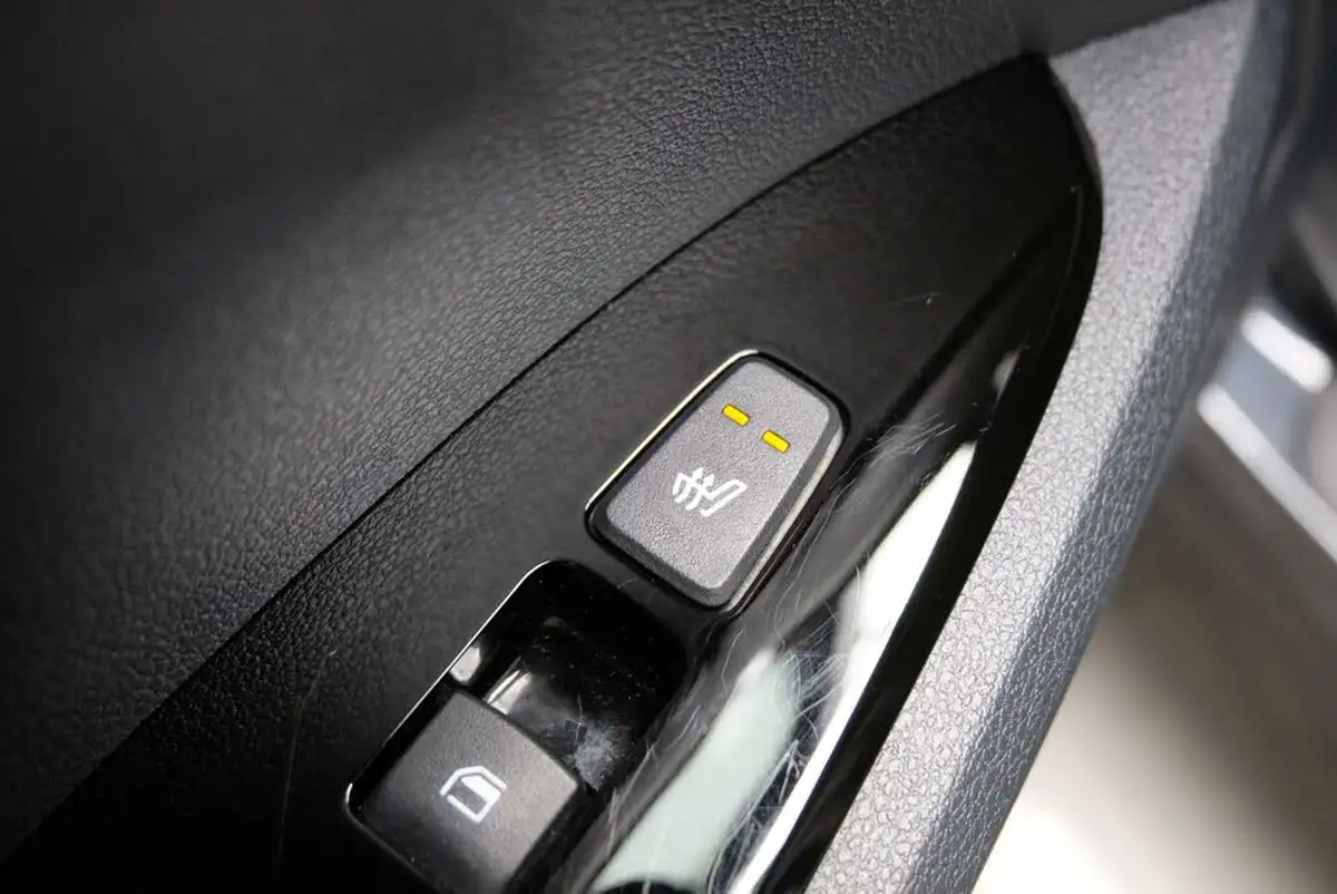 2024-kia-sportage-16-t-gdi-3-207bhp-hev-auto-big-25