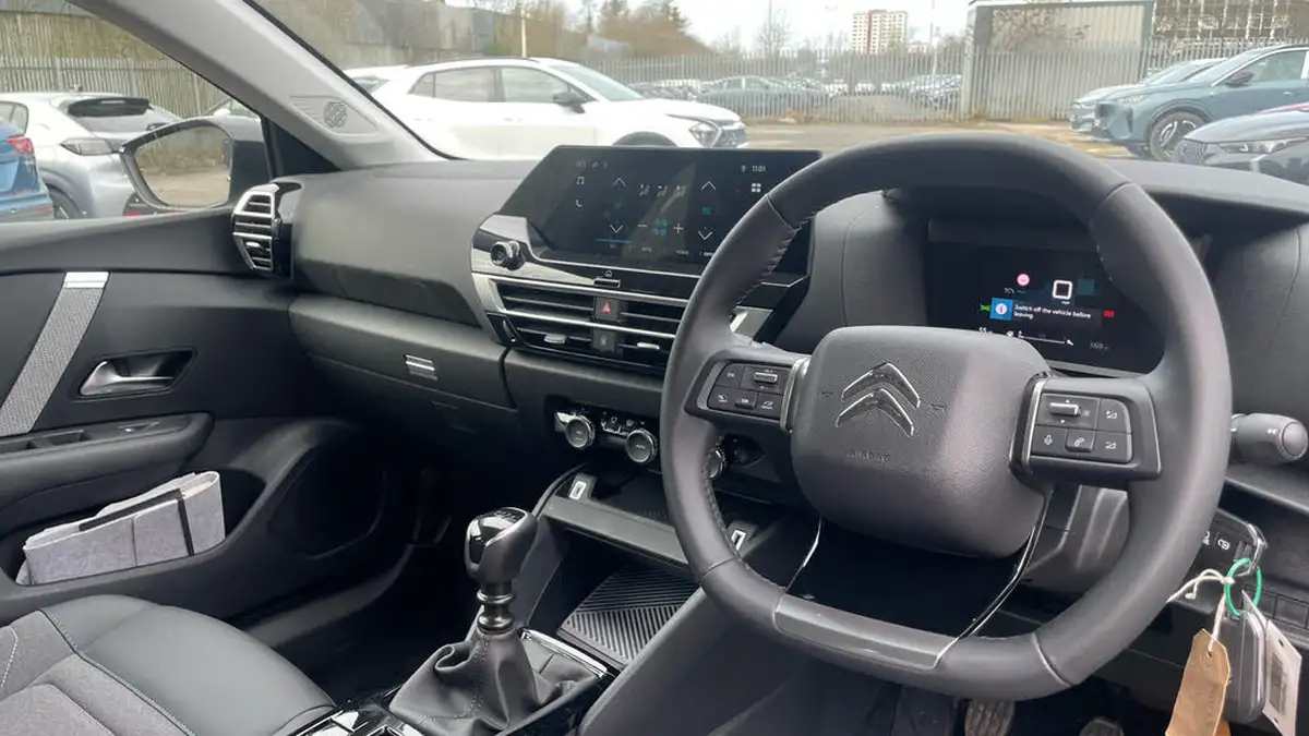 2023-citroen-c4-12-puretech-sense-big-10