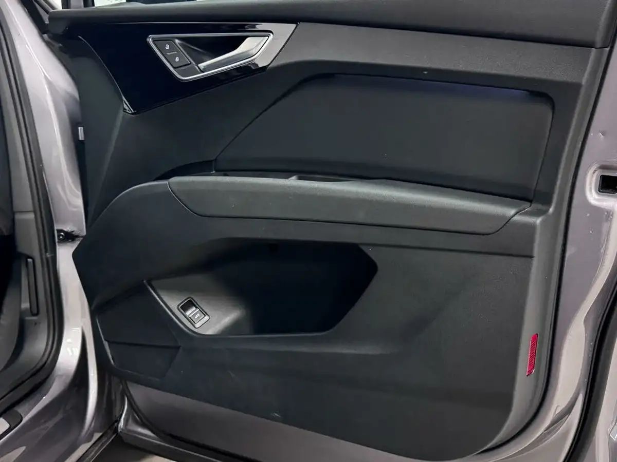 2022-audi-q4-e-tron-40e-s-line-station-wagon-big-17