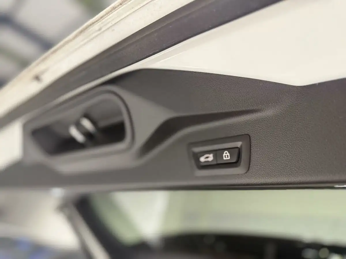 2021-bmw-x5-30-xdrive-45e-m-sport-big-17
