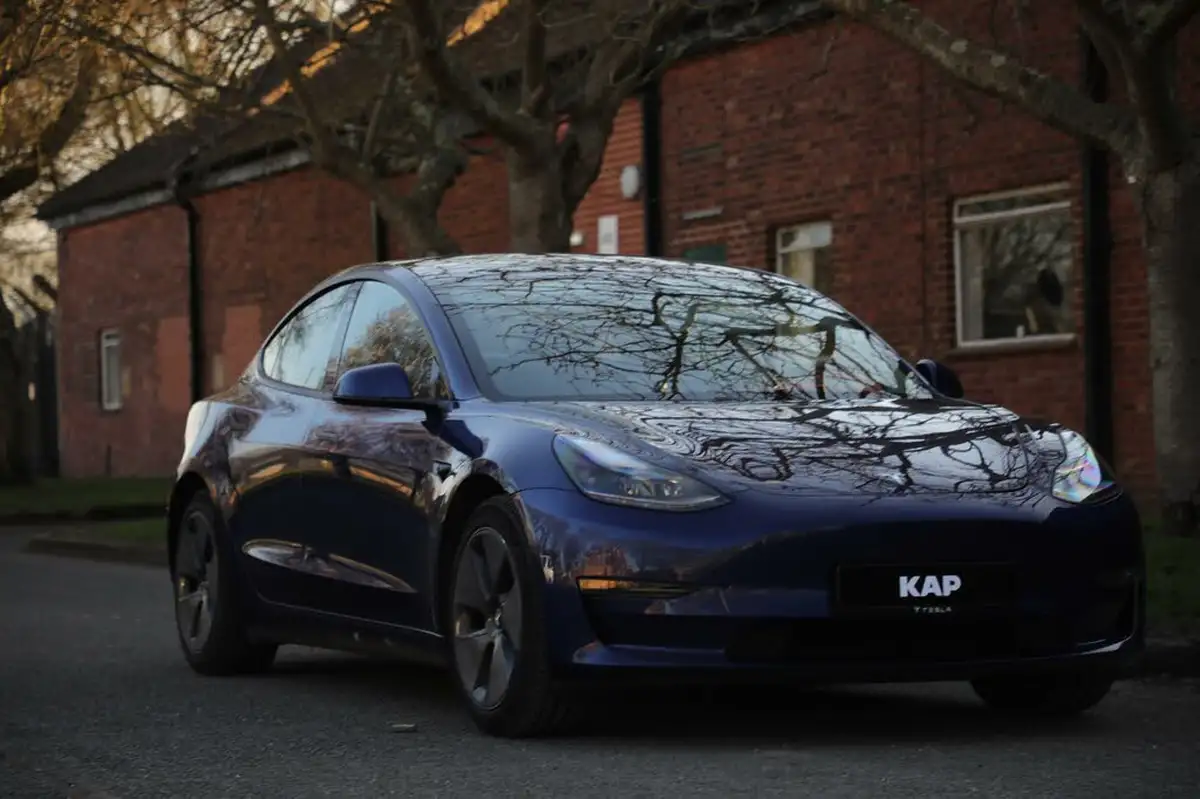 2020-tesla-model-3-e-long-range-big-3