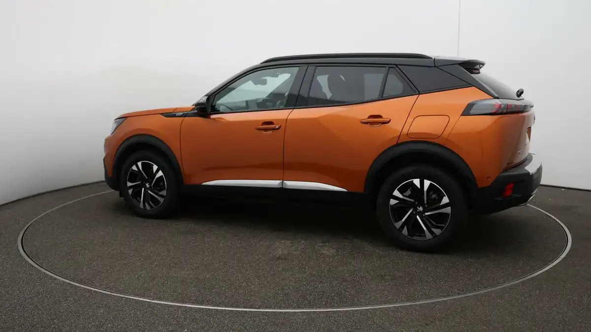 2022-peugeot-2008-suv-12-puretech-gt-big-42