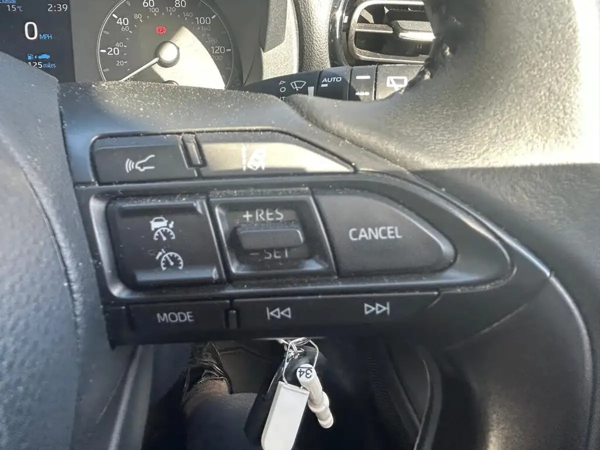 2022-toyota-yaris-15-vvt-i-icon-big-10