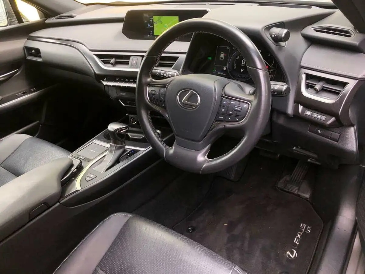 2022-lexus-ux-250h-20-ux-184bhp-without-navigation-big-5