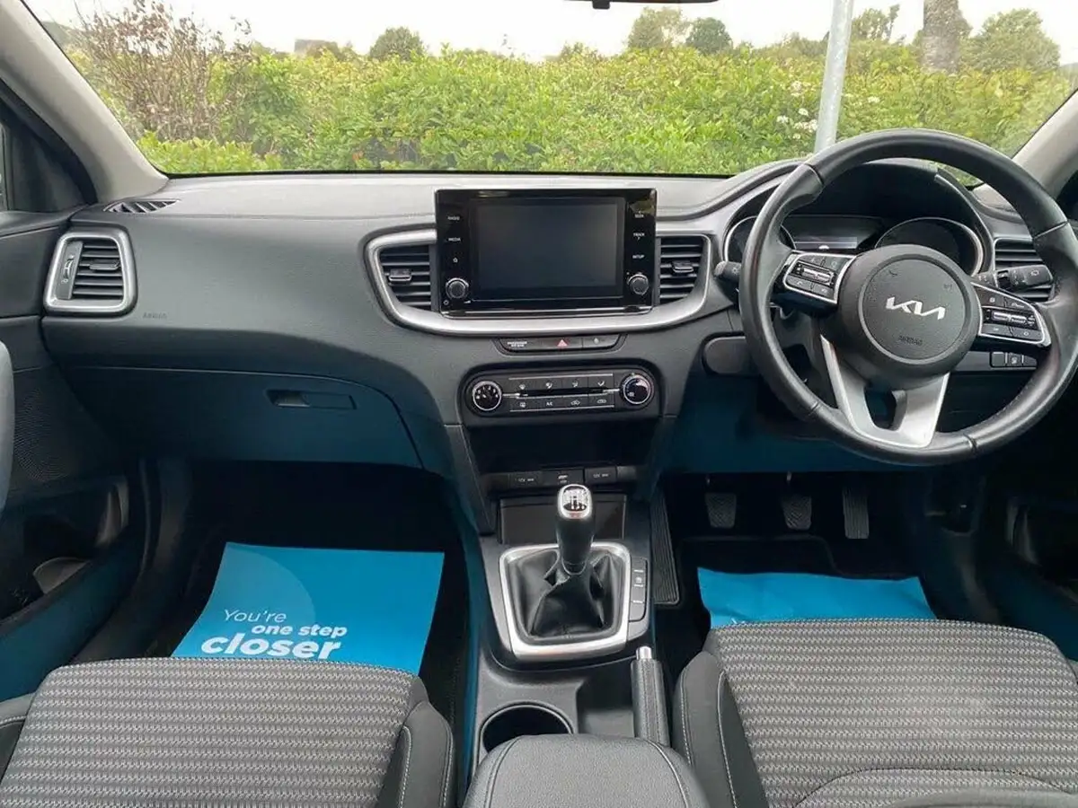 2022-kia-xceed-10-t-gdi-2-big-19