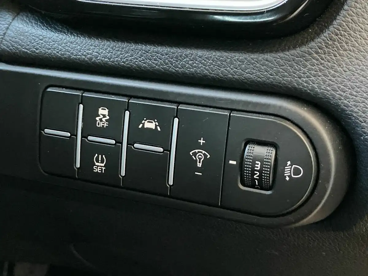 2021-kia-xceed-15-t-gdi-3-big-34