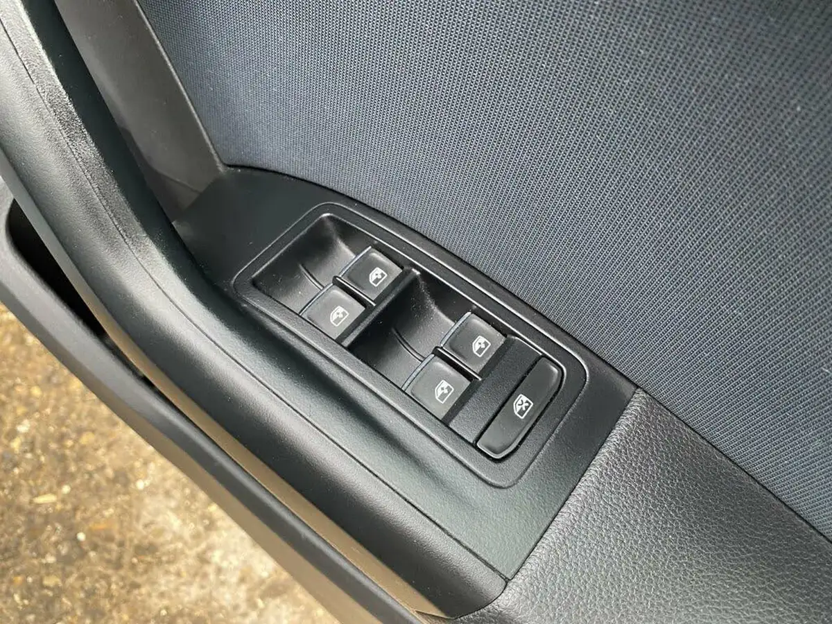 2018-seat-ateca-16tdi-se-technology-ecomotive-big-58