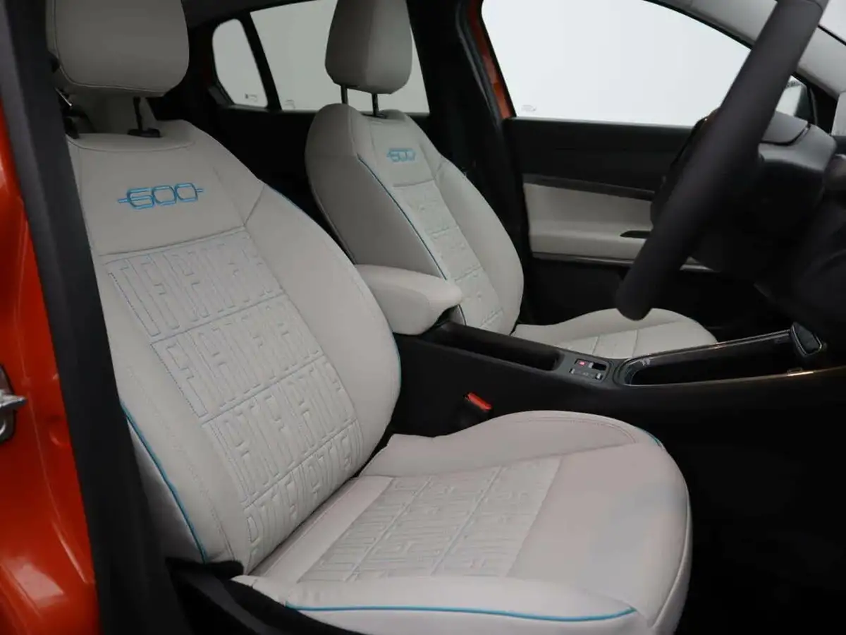 2024-fiat-600e-e-la-prima-big-7