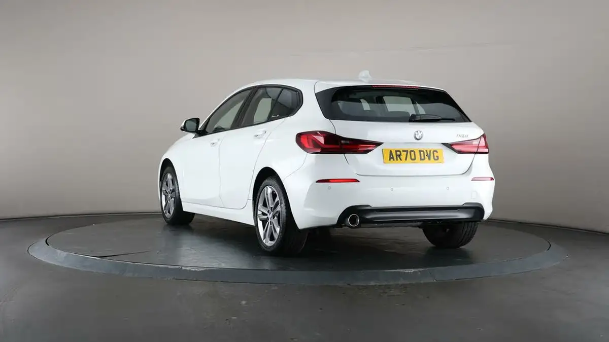 2021-bmw-1-series-15td-116d-sport-lcp-big-60