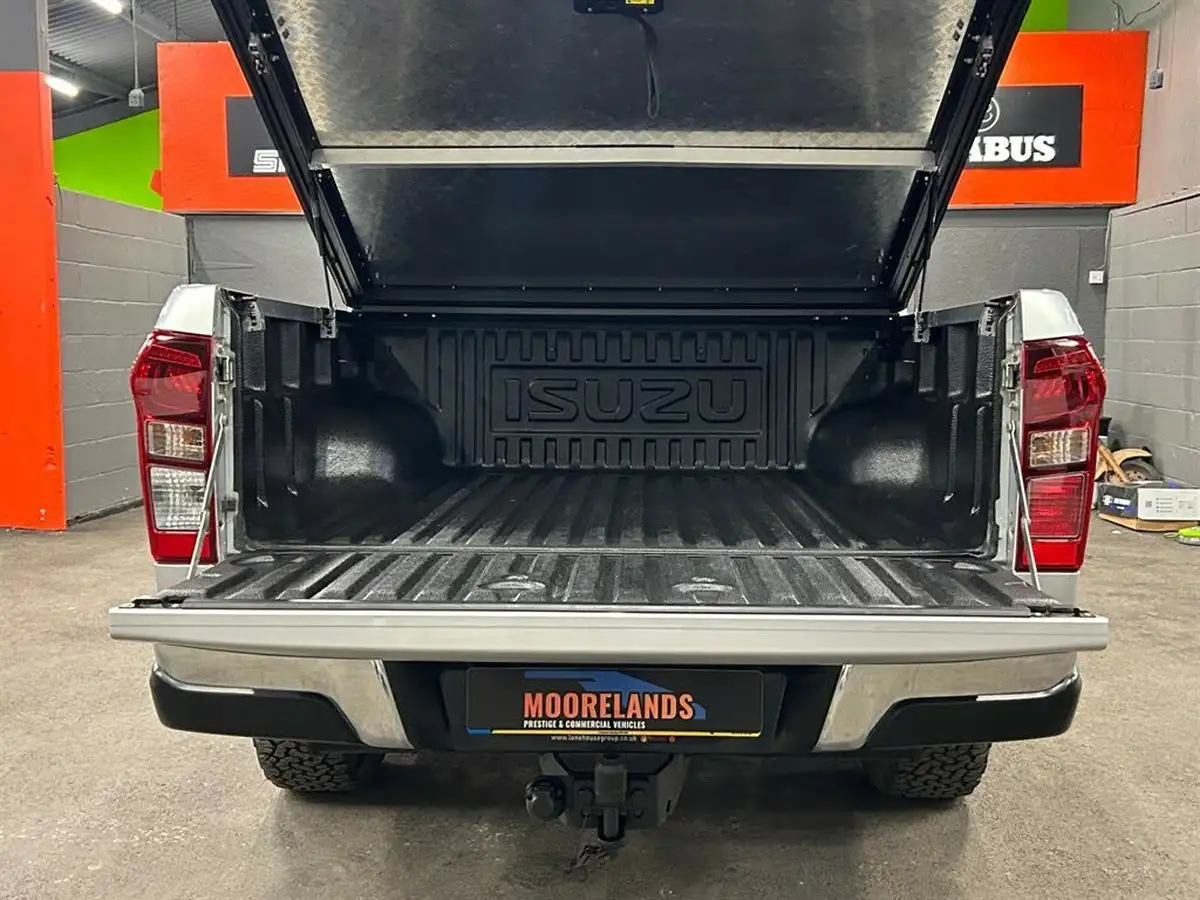 2019-isuzu-d-max-19td-yukon-double-pickup-auto-big-15