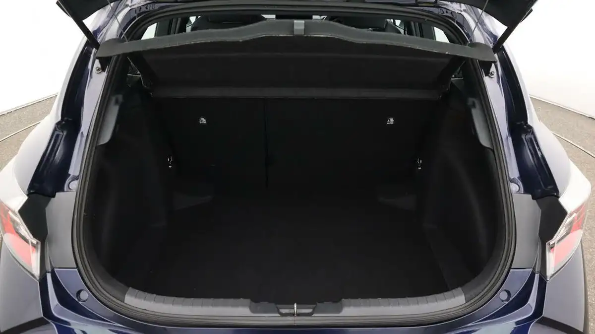 2022-toyota-corolla-18-vvt-i-icon-tech-trk-hatchback-5d-big-17