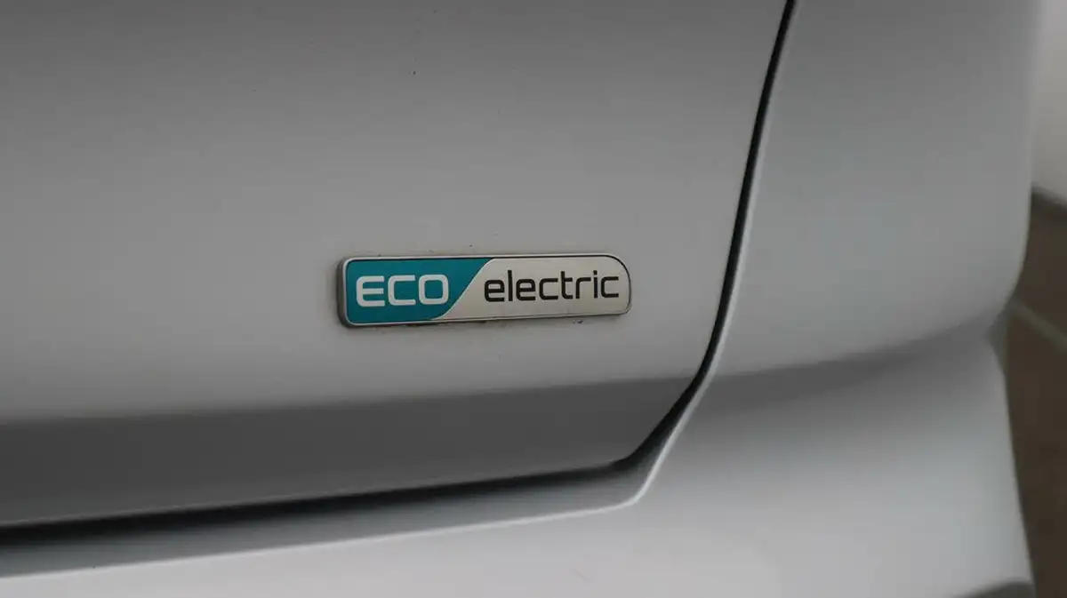 2021-kia-e-niro-ev-3-big-22
