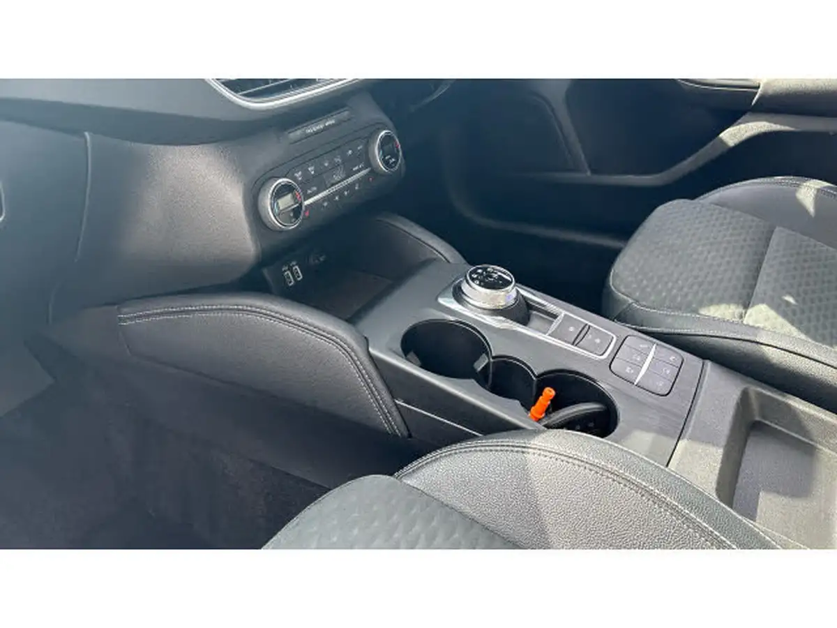 2022-ford-focus-big-12