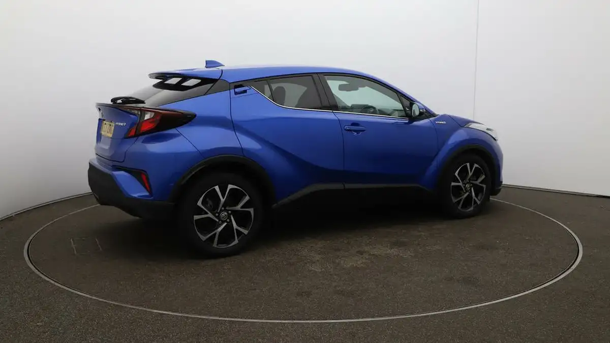 2021-toyota-c-hr-18-vvt-i-design-big-45